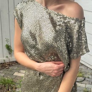 Erica Tanov shiny 100% silk based sequins blouse